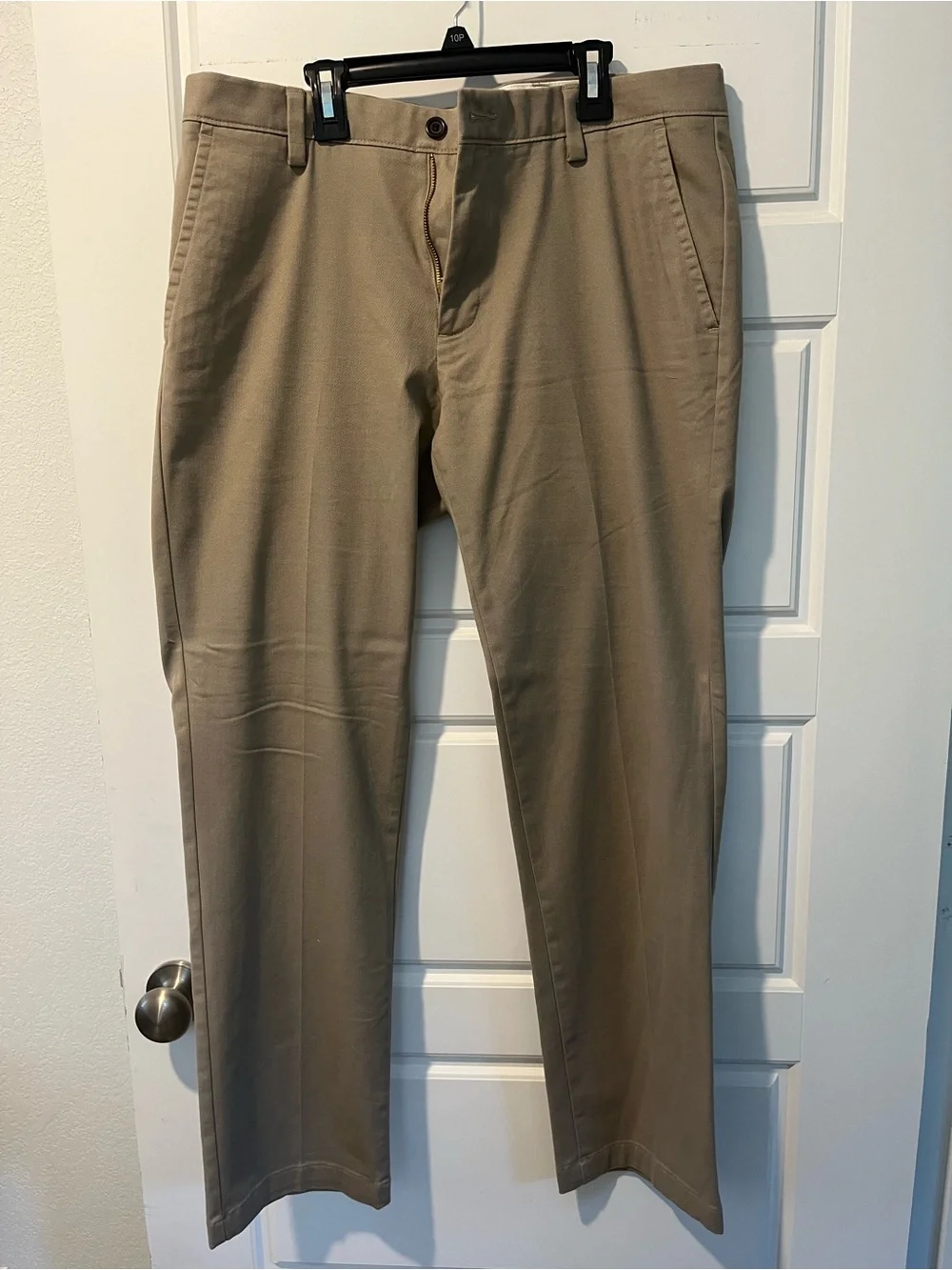 Dockers Men's Tan Straight-Leg Chinos